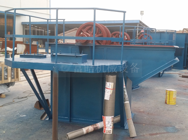 環(huán)鏈斗式提升機適用于粉狀、粒狀、及小塊狀物料